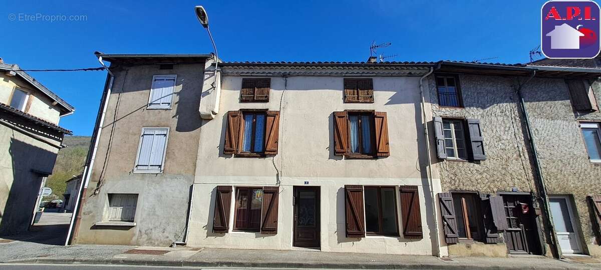 Maison à L'AIGUILLON