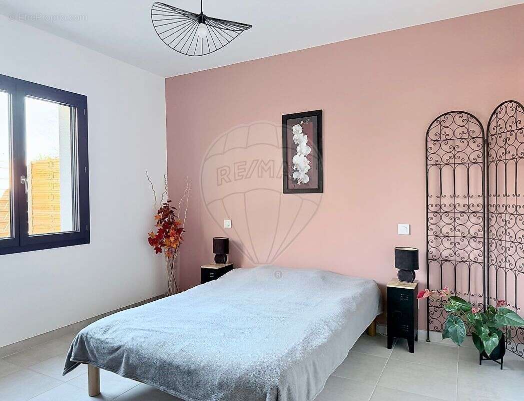 Maison à LES MATHES