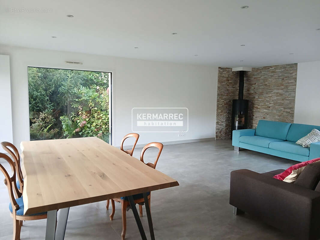 Maison à LA CHAPELLE-DES-FOUGERETZ