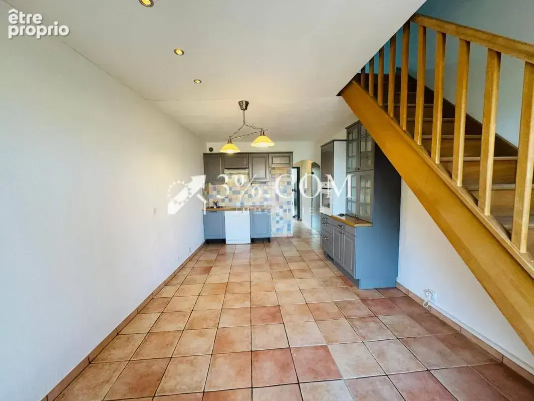 Appartement à COGOLIN