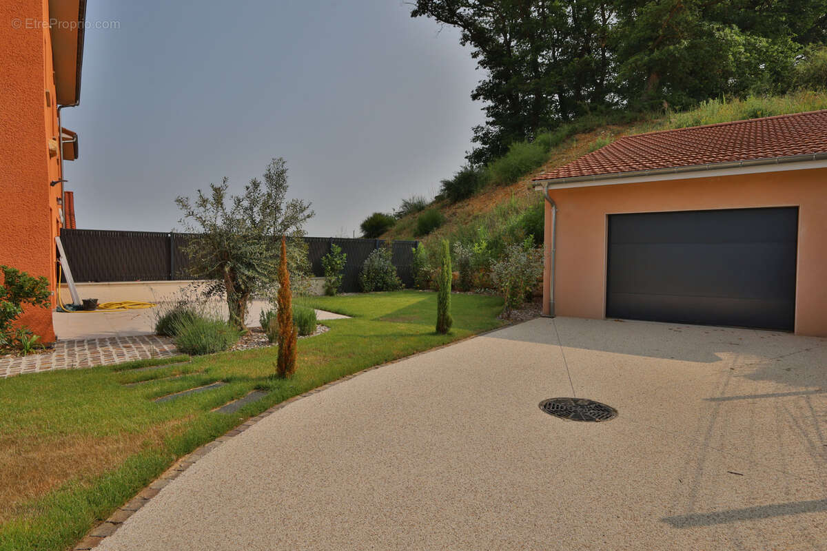 Appartement à OYTIER-SAINT-OBLAS