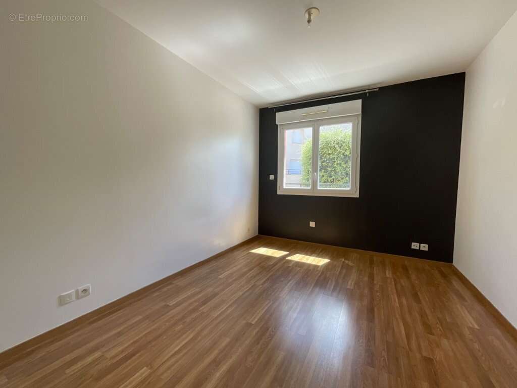 Villars centre - Appartement T3 - photo 9
