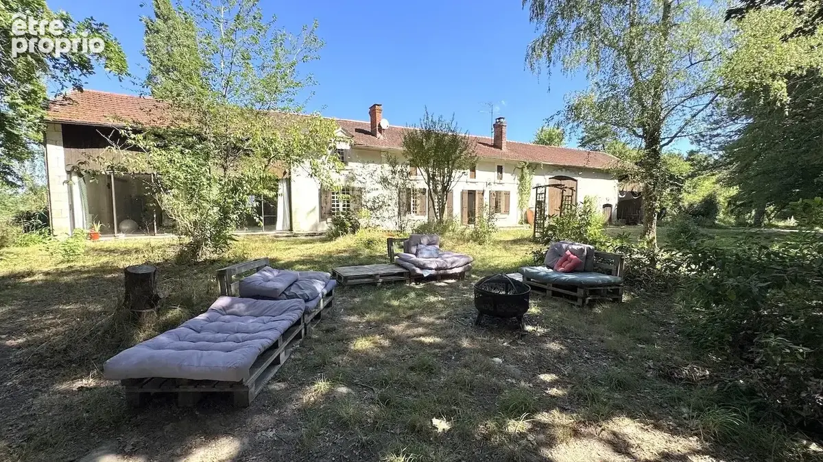 Maison 255 m² à Eygurande-Et-Gardedeuil  - photo 3