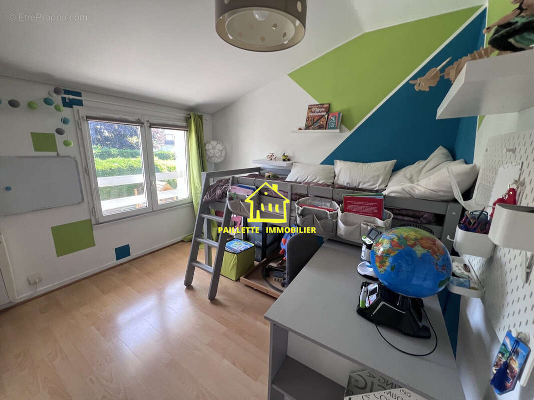 Maison 93 m² à Saint-Arnoult  - photo 8