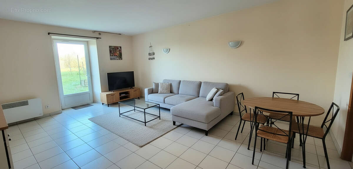 Maison à SAINT-DENIS-LA-CHEVASSE
