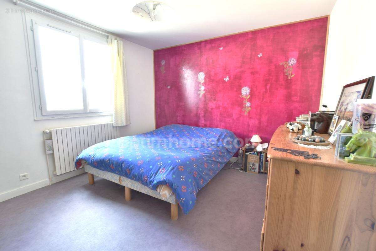 Maison à vendre 5 pièces DOMAIZE (63) - photo 15