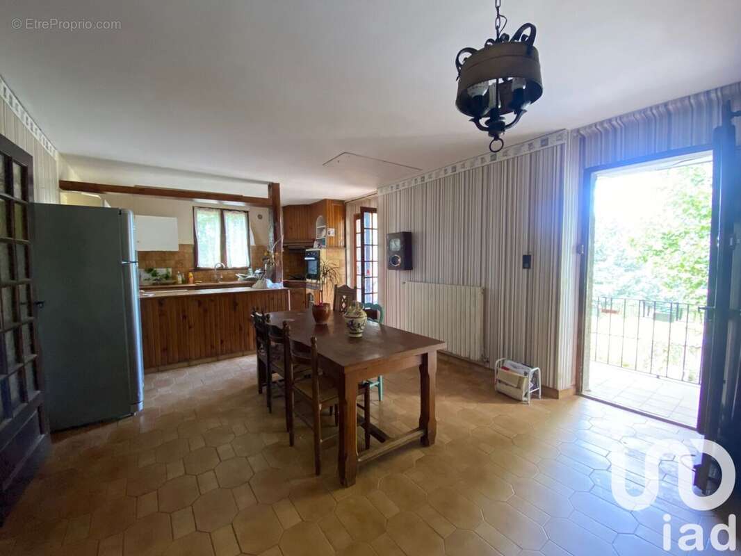 Photo 7 - Maison à SAINT-JULIEN-LES-ROSIERS