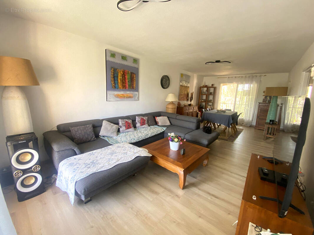 Appartement à LATTES