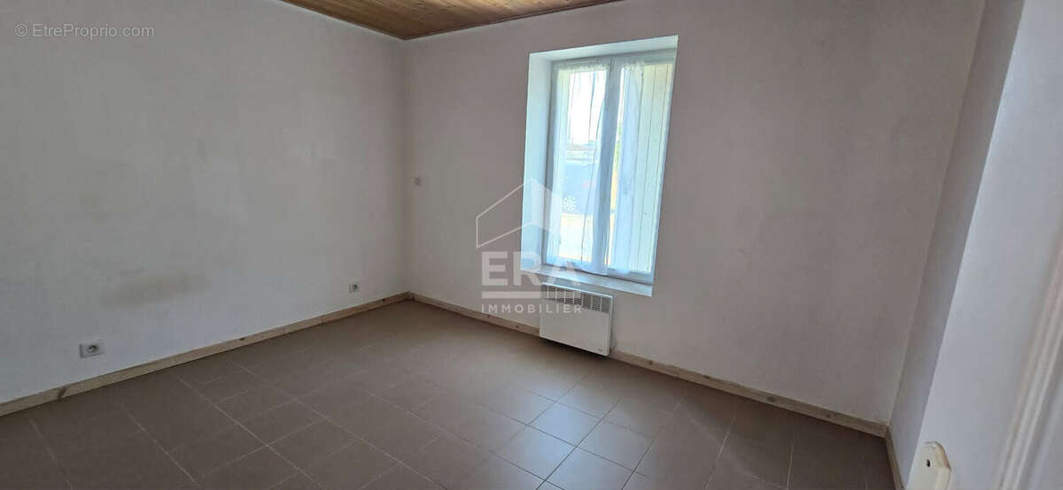 Maison à MONTPON-MENESTEROL