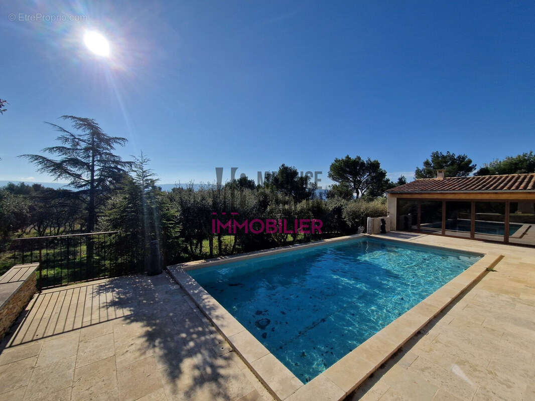 Maison à CABRIERES-D&#039;AVIGNON