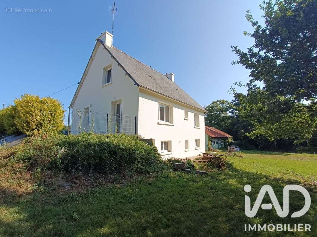 Maison 110 m² à Allineuc  - photo 4