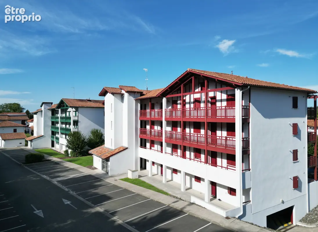 ARPANA T2 avec parking en sous sol et balcon avec vue montagnes à Ustaritz - photo 10