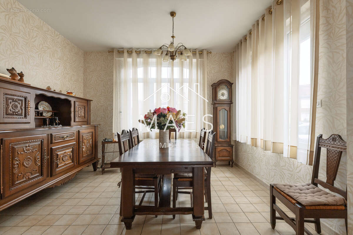 Maison à WAMBRECHIES