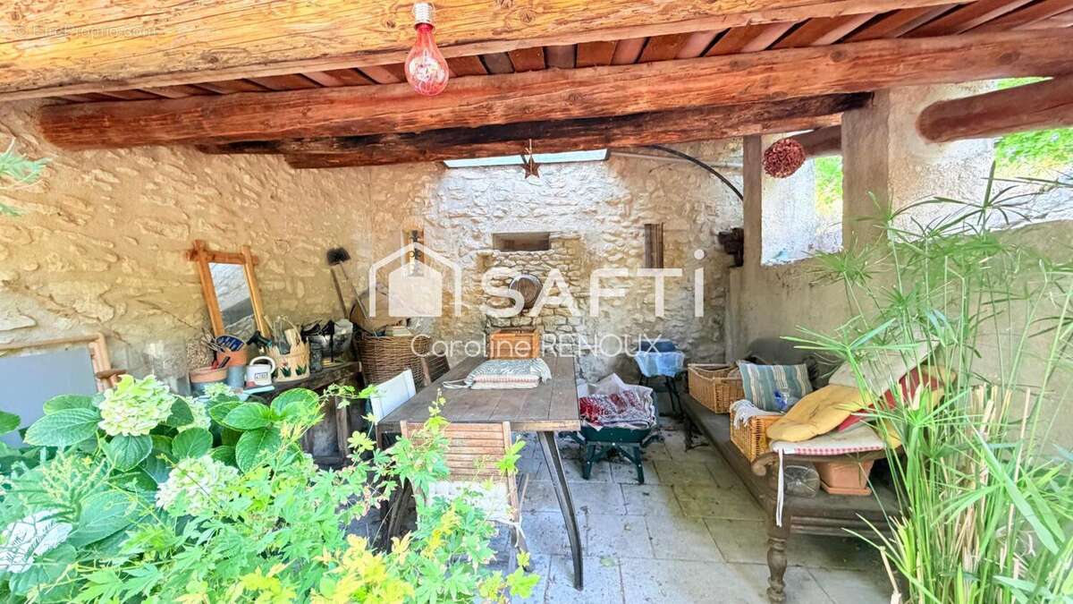 Maison 124 m² à Cucuron  - photo 9