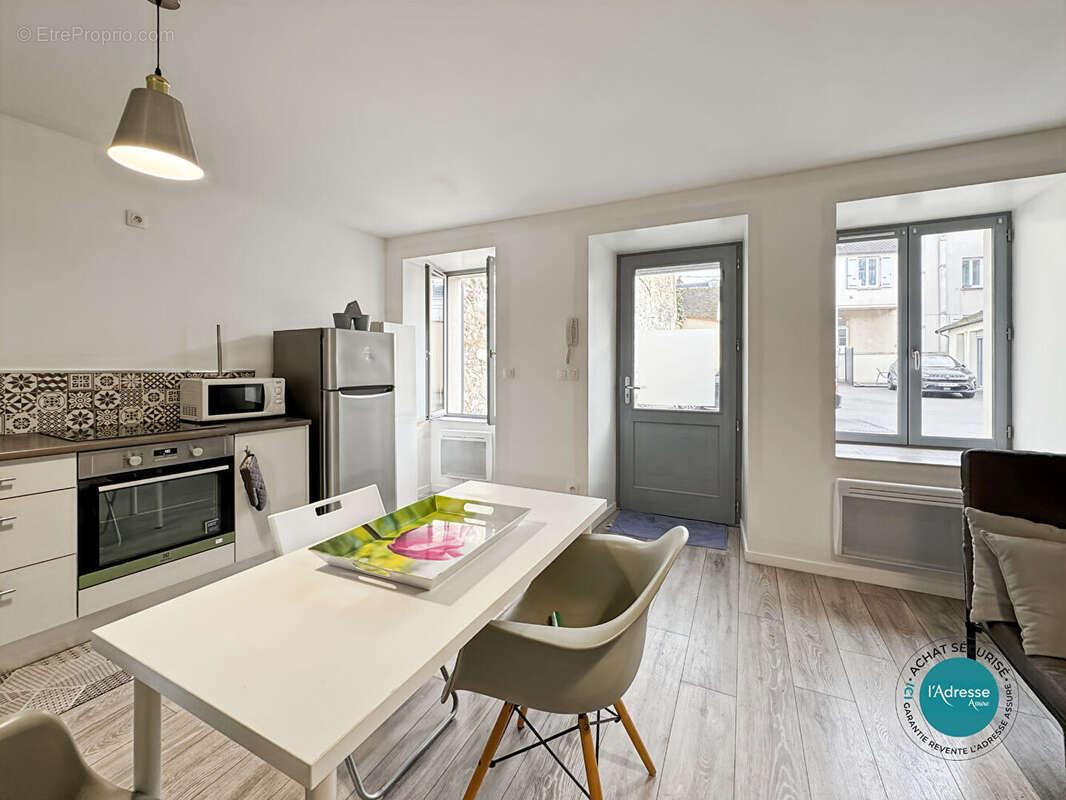 Appartement à MENNECY