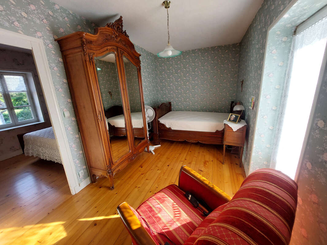 Maison à MESSIMY-SUR-SAONE