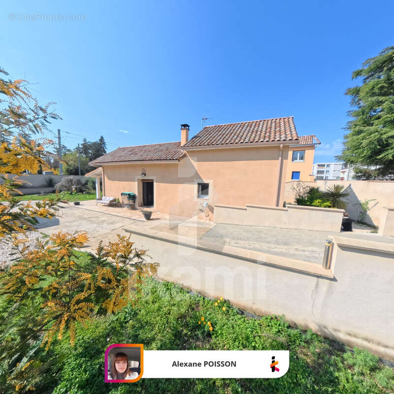 Maison à ROMANS-SUR-ISERE