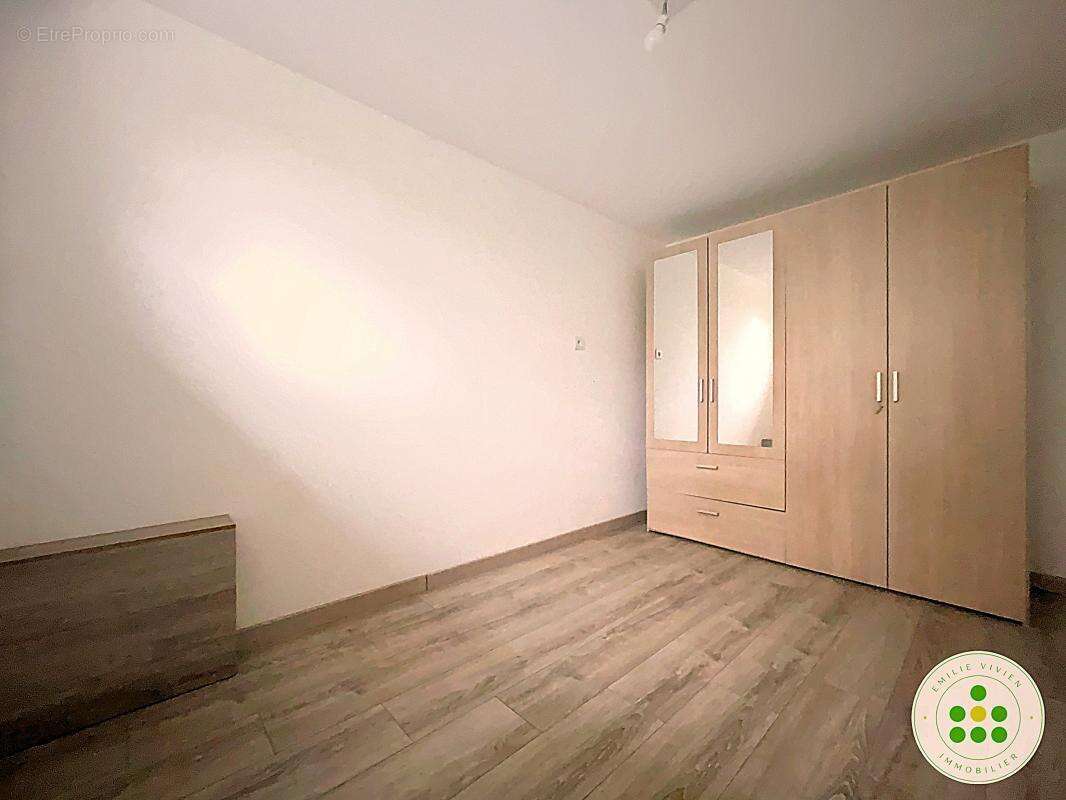 Maison à TREMBLAY-LES-VILLAGES