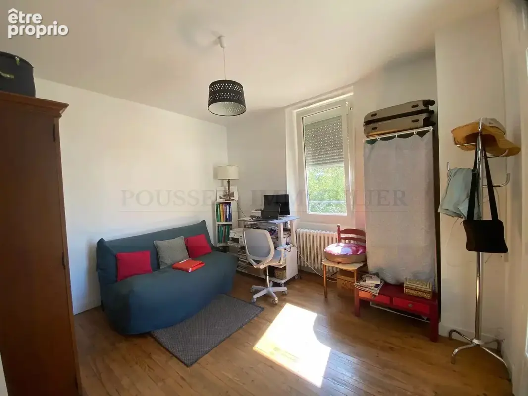 Jolie maison de bourg en pierre de 76,41 m² avec garage et terrasse qui offre une superbe vue panoramique sur la vallée. - photo 6