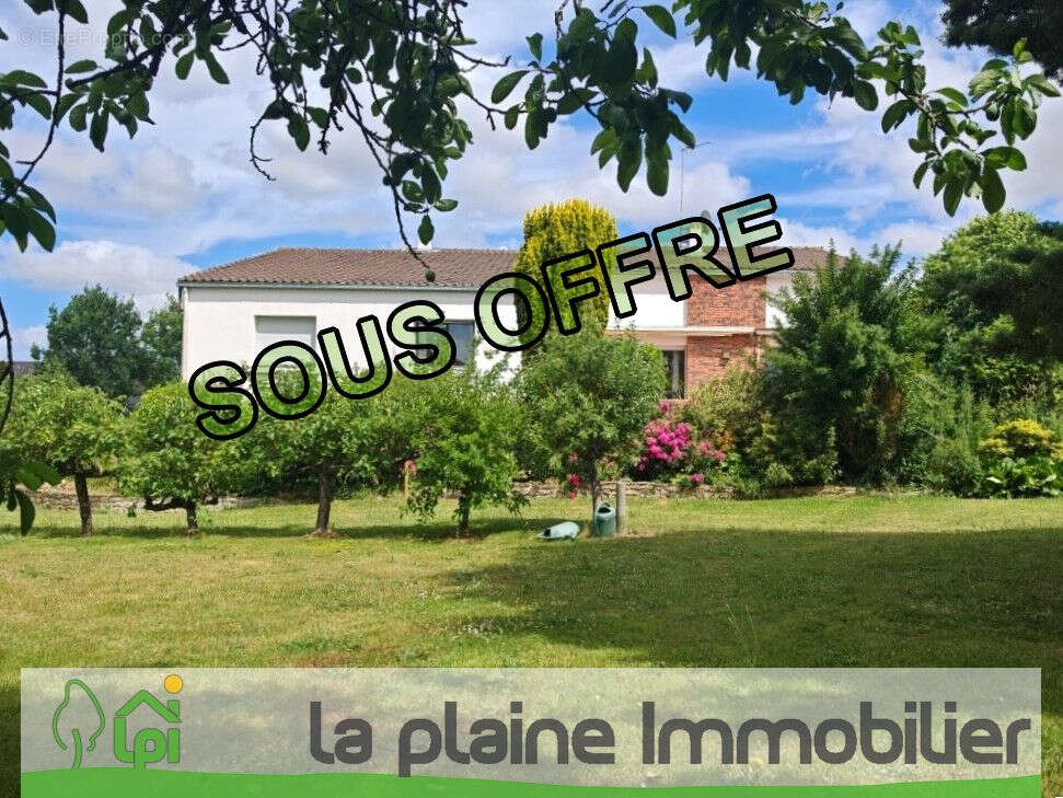 Maison à SAINT-MARTIN-DE-FONTENAY