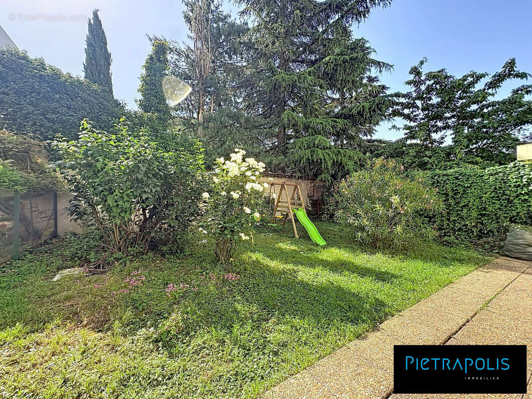 Appartement à LYON-8E