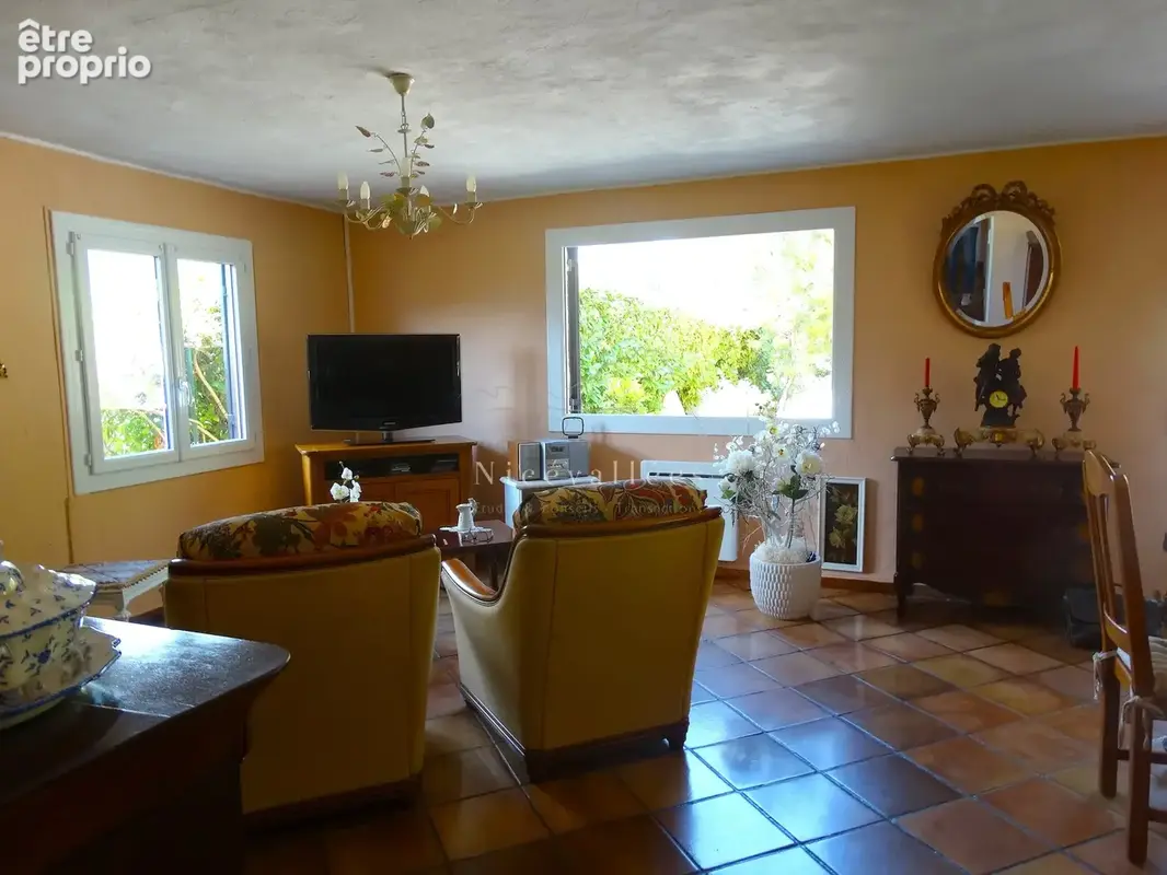 Jolie maison située à Roquesteron - photo 3
