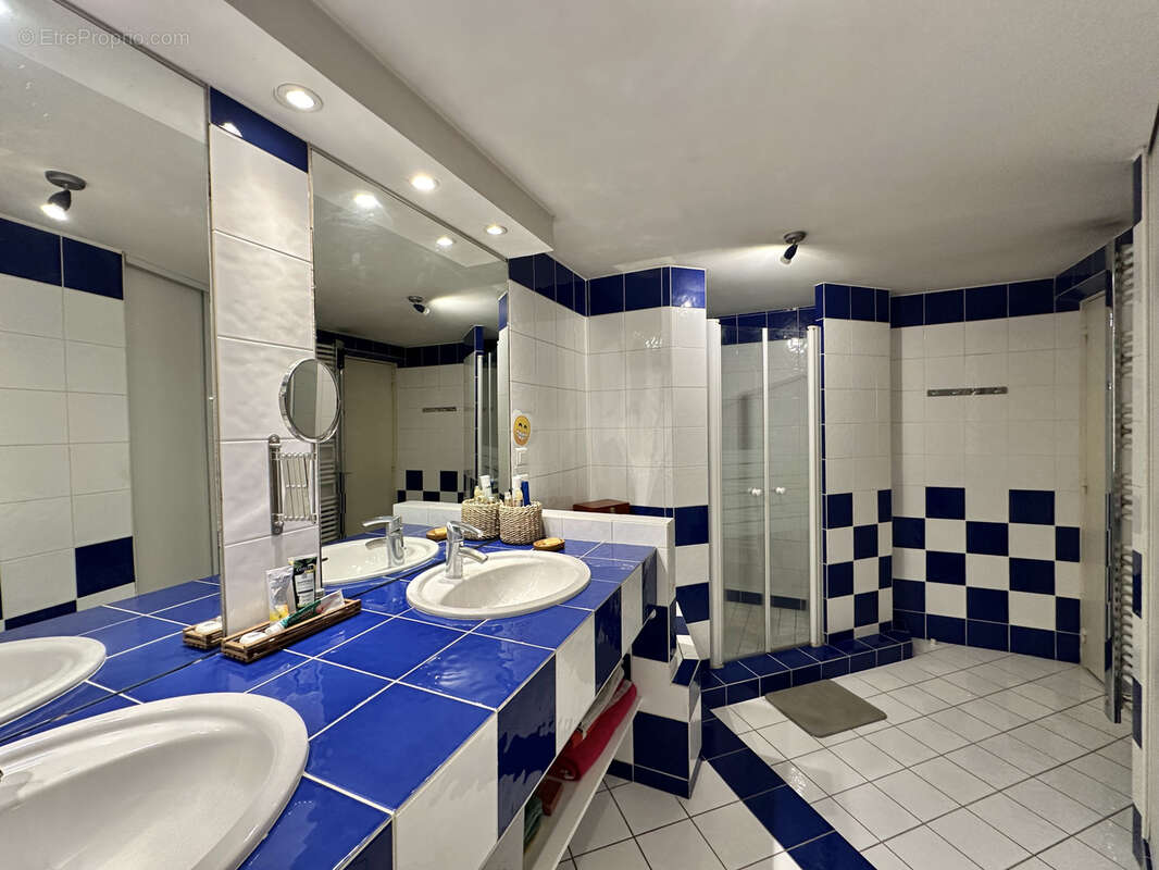 Maison à SAINT-PIERRE-DE-BOEUF