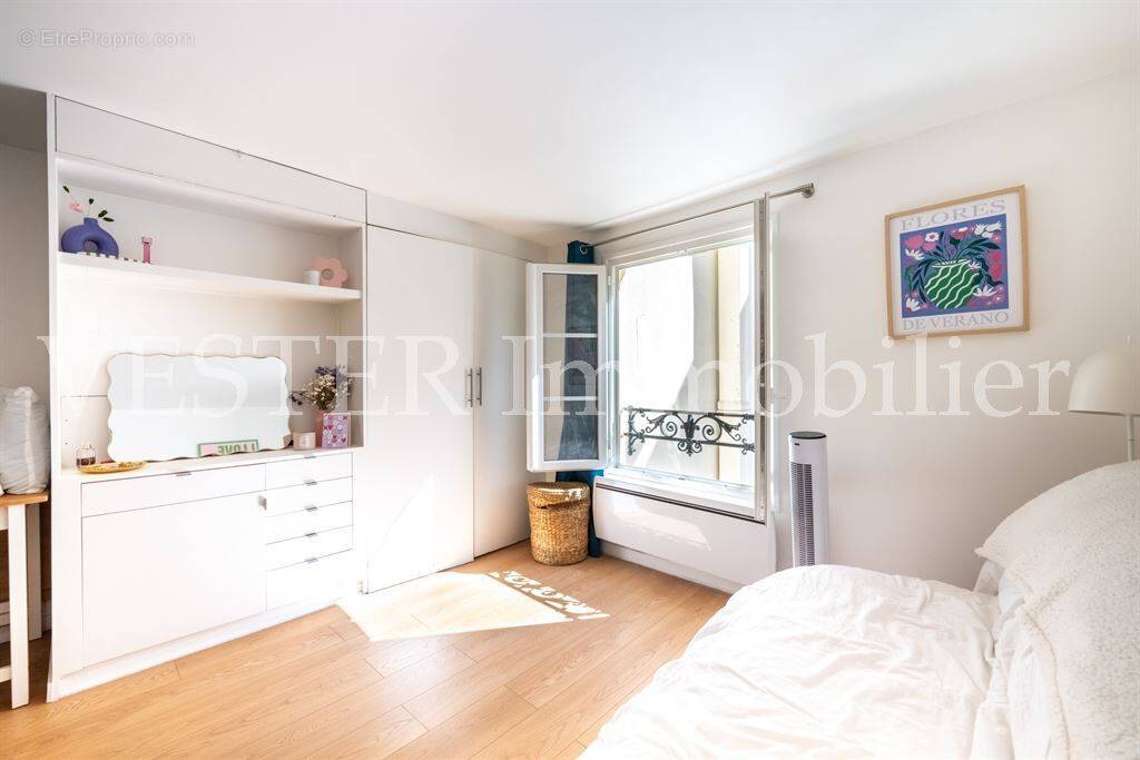 Appartement à PARIS-18E