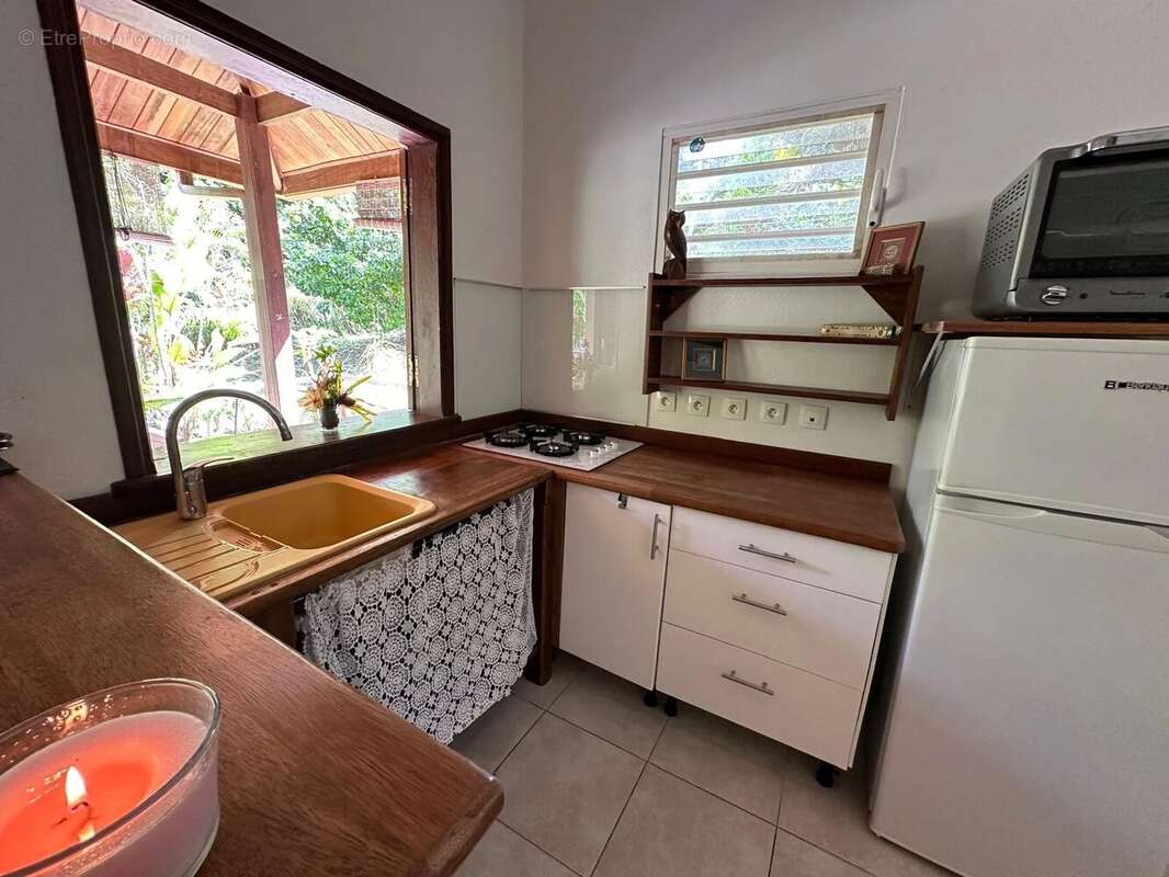 Maison à REMIRE-MONTJOLY