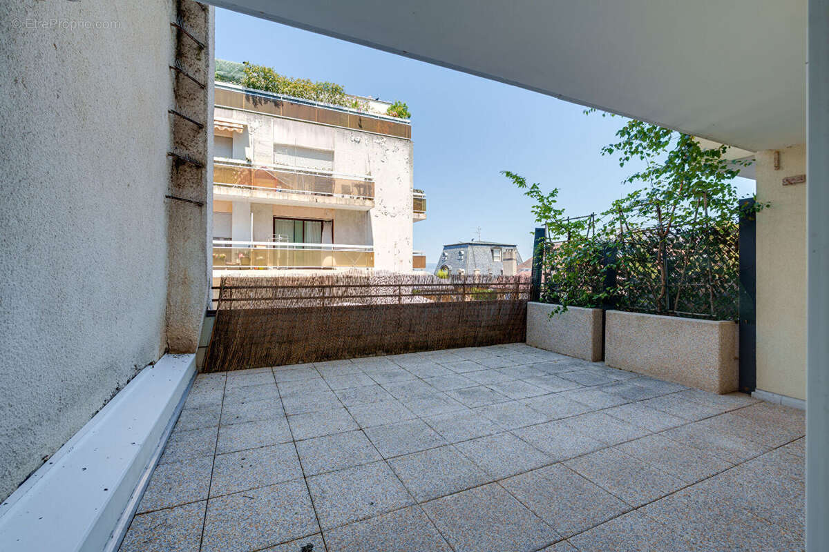 Appartement à EVIAN-LES-BAINS