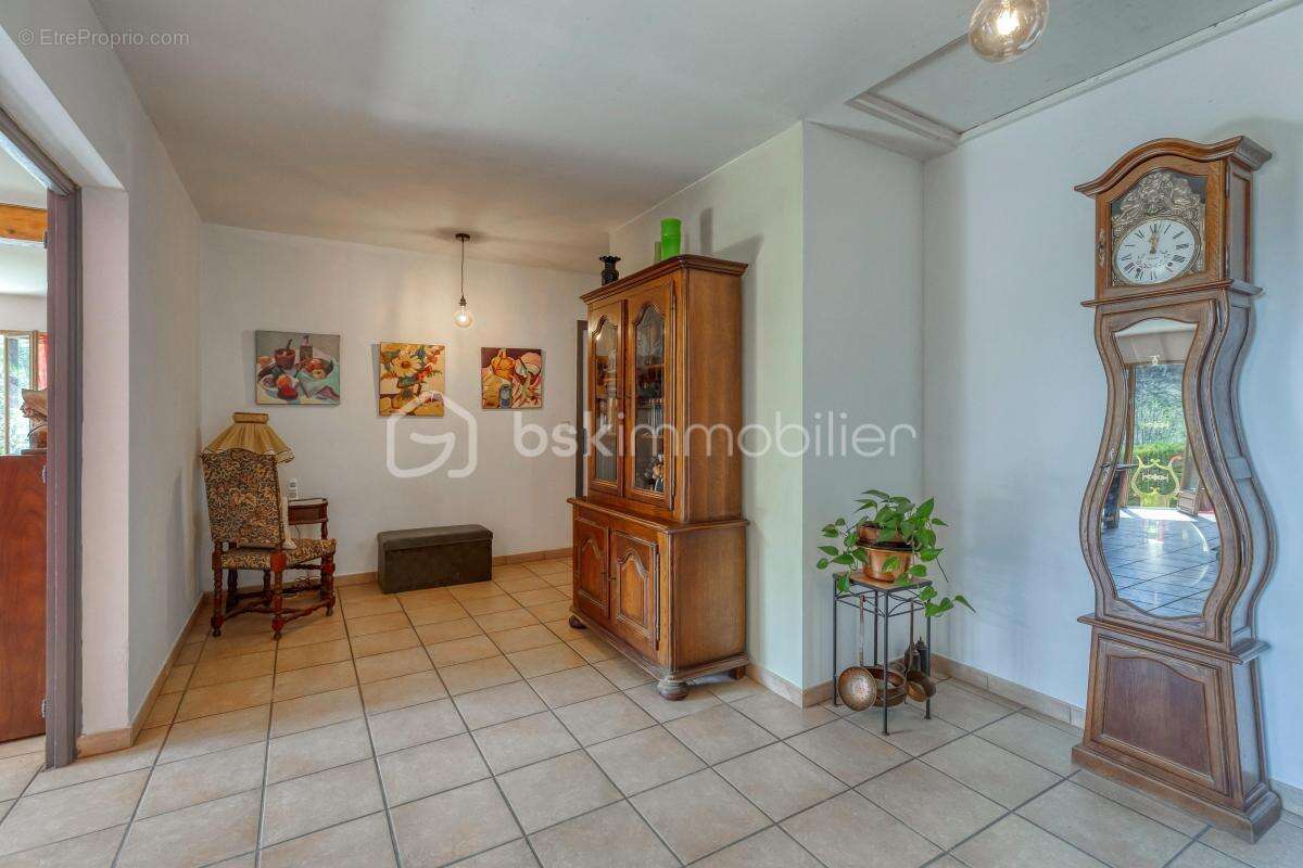 Prunieres 38350 - villa individuelle de plain pied de 124m² - 3 chambres, combles à aménager. vue exceptionnelle, cadre naturel  - photo 10