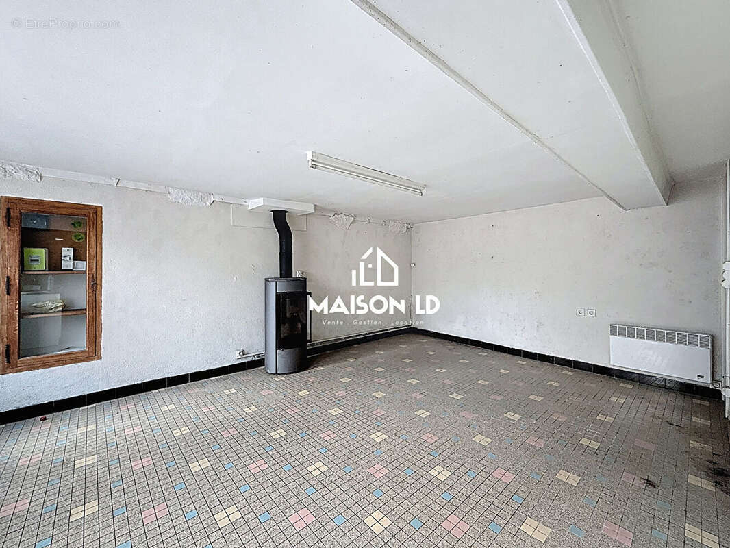 Maison à SAIRES-LA-VERRERIE