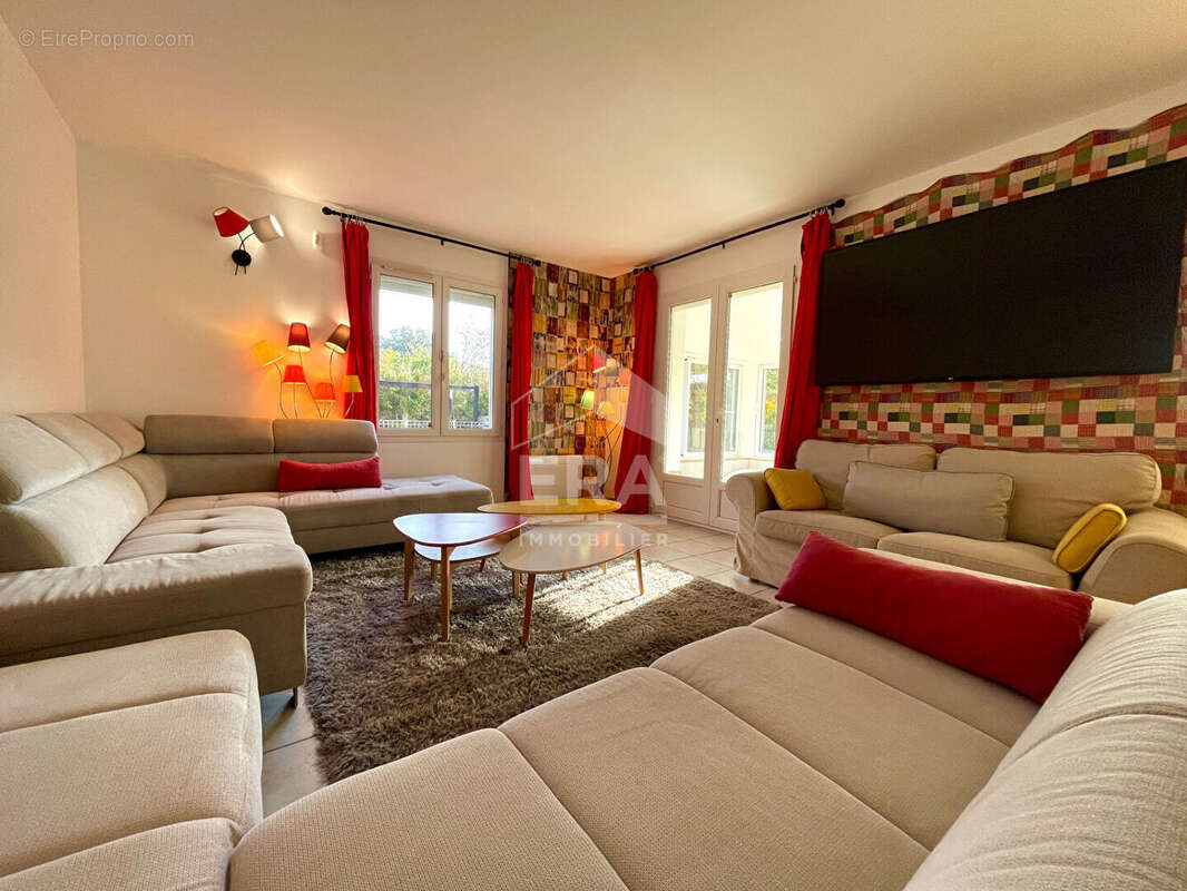 Maison à PERNES-LES-FONTAINES