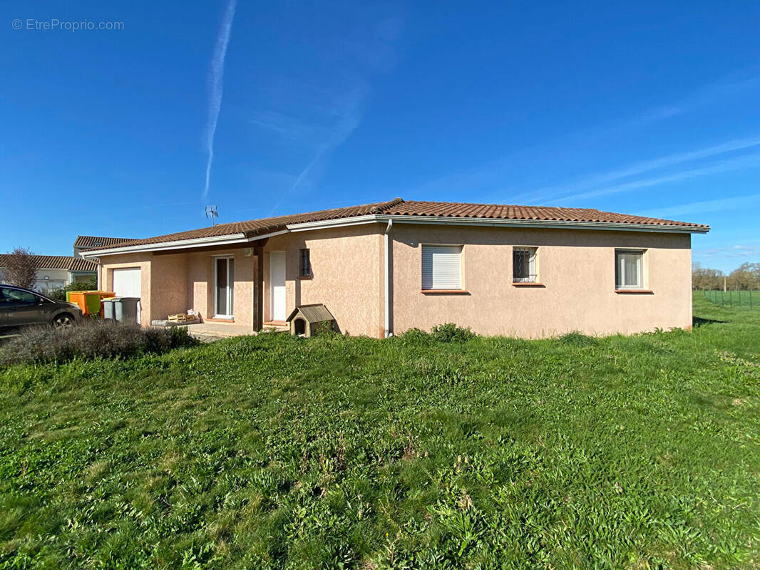 Maison à PEYSSIES