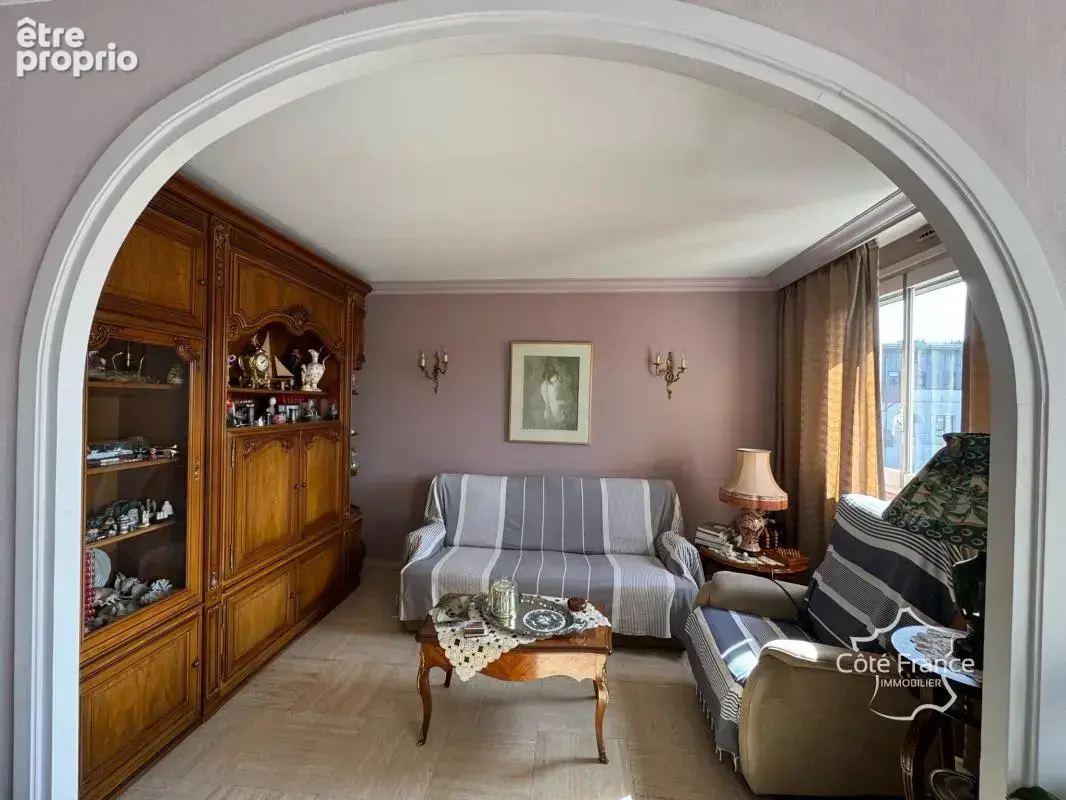 Appartement T5 101 m2 avec grand garage - photo 2