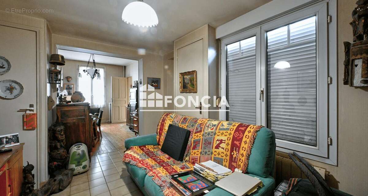 Maison avec jardin et sous-sol total à vendre - photo 7
