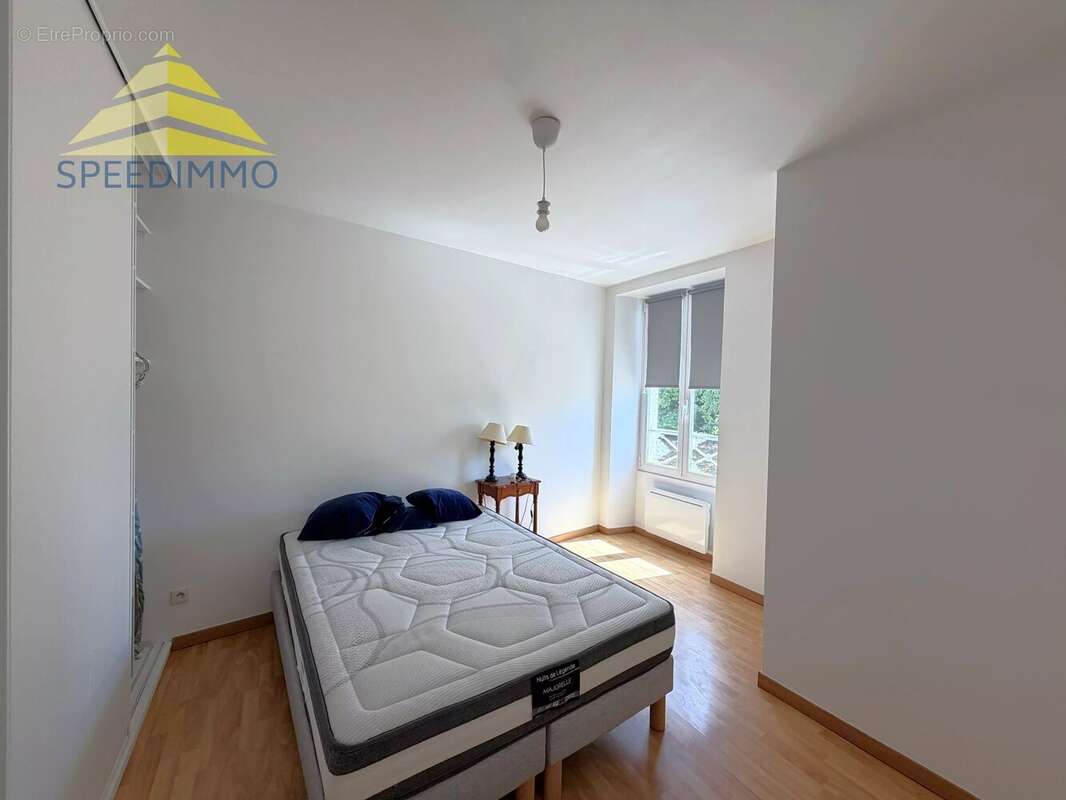Appartement à MANDRES-LES-ROSES
