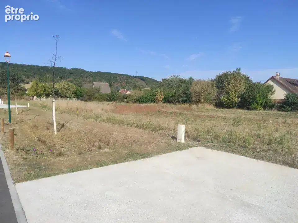 Terrain à HEBECOURT