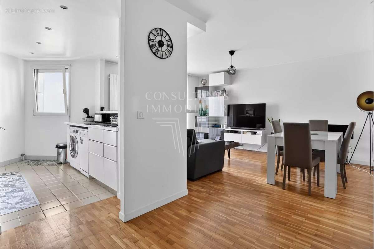 Appartement à LEVALLOIS-PERRET