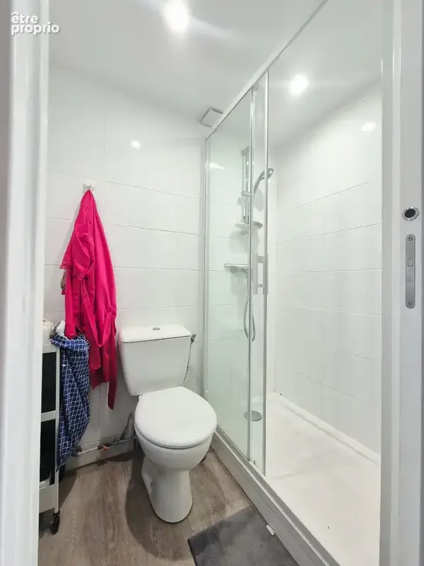 Villa en copropriété en 2ème ligne avec parking. - photo 14