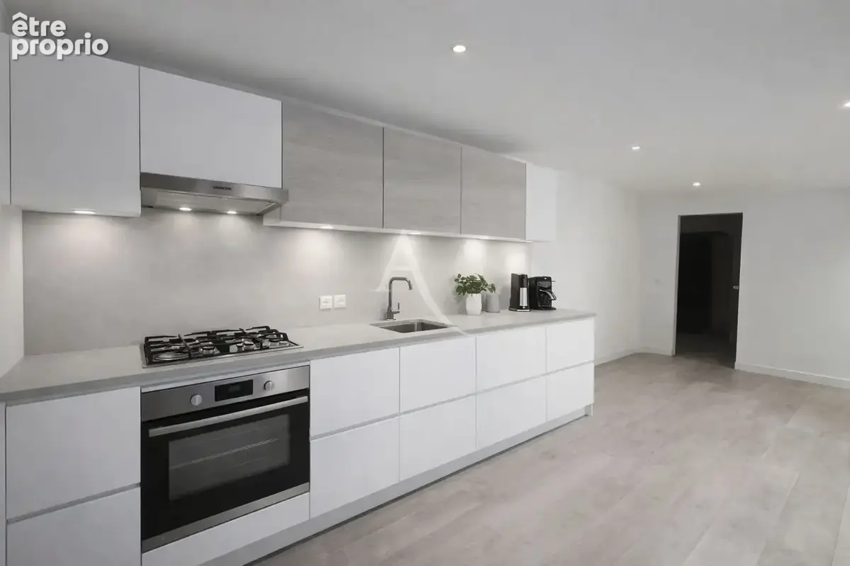 Appartement en rez-de-chaussée avec extérieur a rians - photo 3