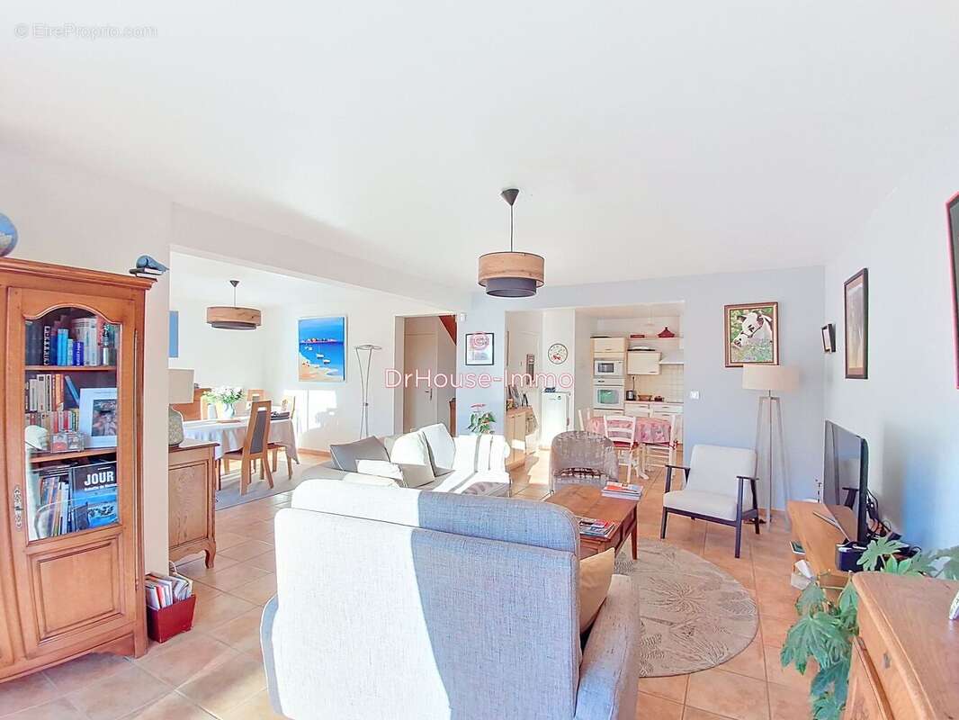 Maison à SAINT-SENIER-SOUS-AVRANCHES