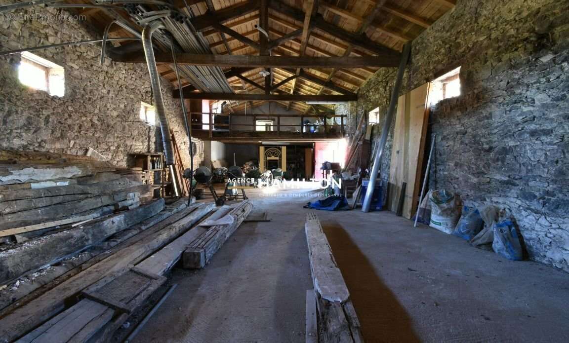 Maison à VILLENEUVE-SUR-VERE