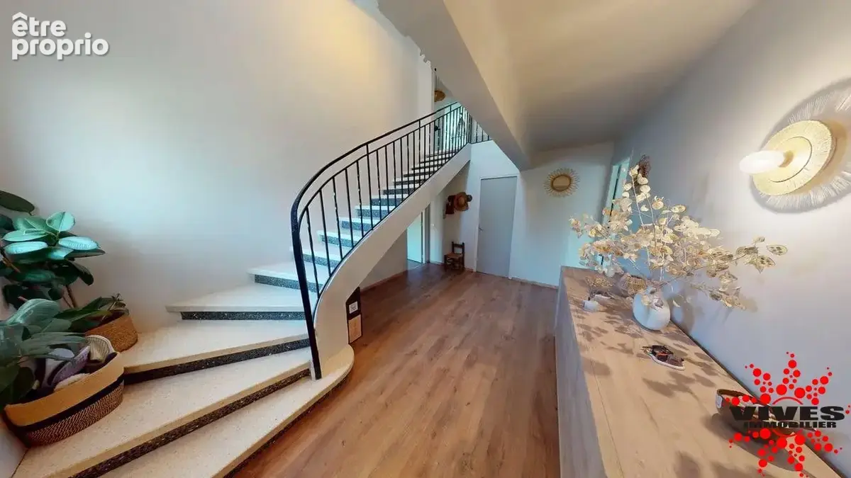 Maison 7 pièces 162 m² à vendre à Puisserguier (34620) - photo 2