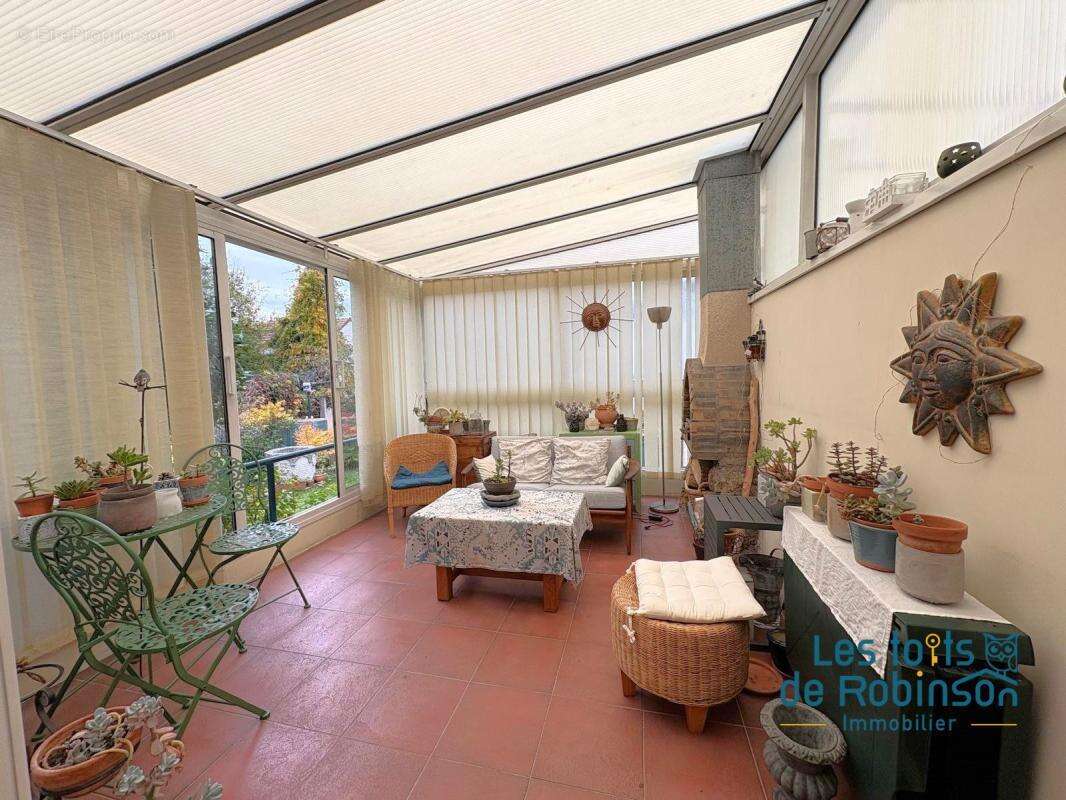 Maison à LE PLESSIS-ROBINSON