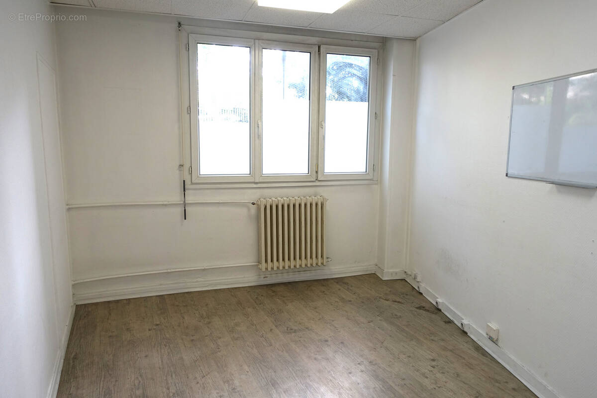 Commerce à PARIS-12E