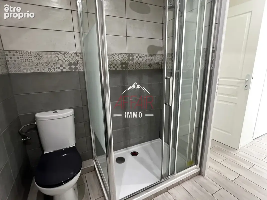 Appartement T2 rénové à Ville la Grand 74100 - photo 9
