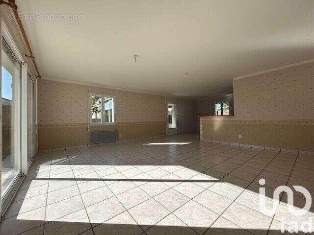 Photo 8 - Maison à SAINT-DENIS-LA-CHEVASSE