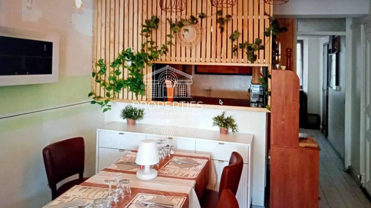 Commerce à LE LAVANDOU