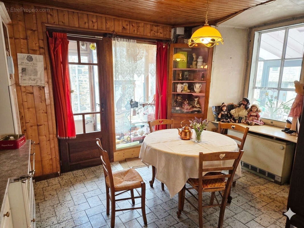 Maison à LES ESTABLES